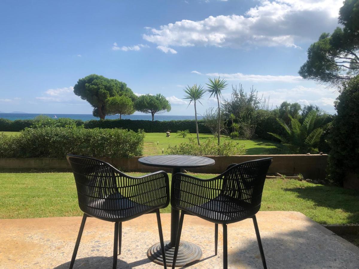 Beachfront Villa Hoopoe Schinias, Marathon Екстериор снимка